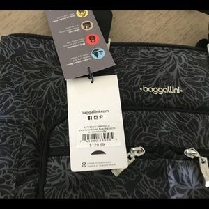Baggallini Bag